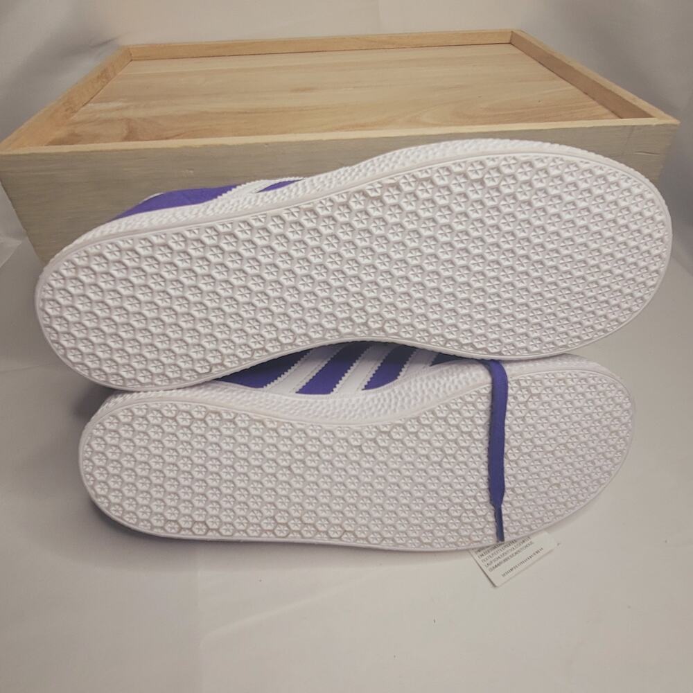 Adidas- Big Kids Purple Gazelle NWT- Size 6 - Picture 5 of 7